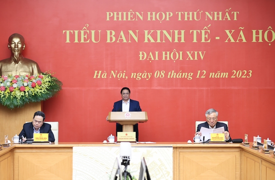 Thủ tướng Phạm Minh Chính chủ trì phiên họp Tiểu ban Kinh tế-Xã hội Đại hội XIV