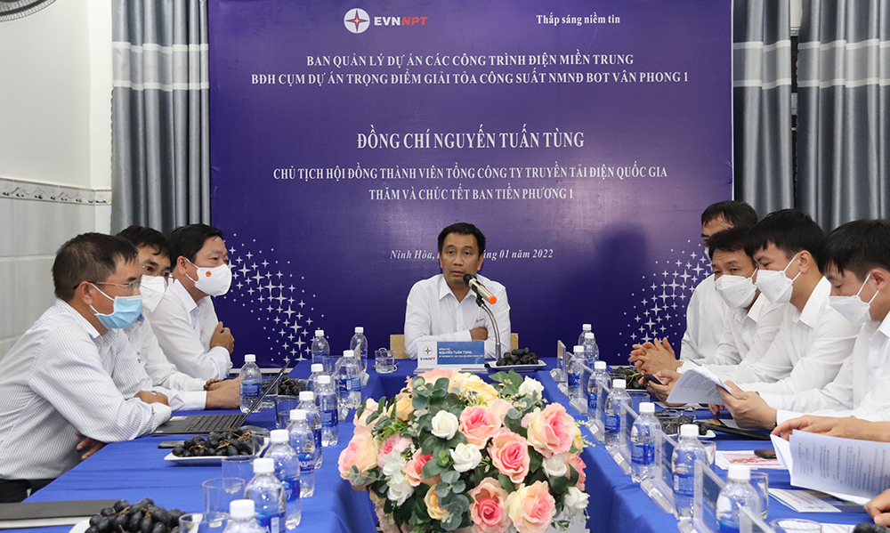 Tăng tốc đưa dự án đường dây 500 kV Vân Phong-Vĩnh Tân về đích đúng hẹn - Ảnh 1.