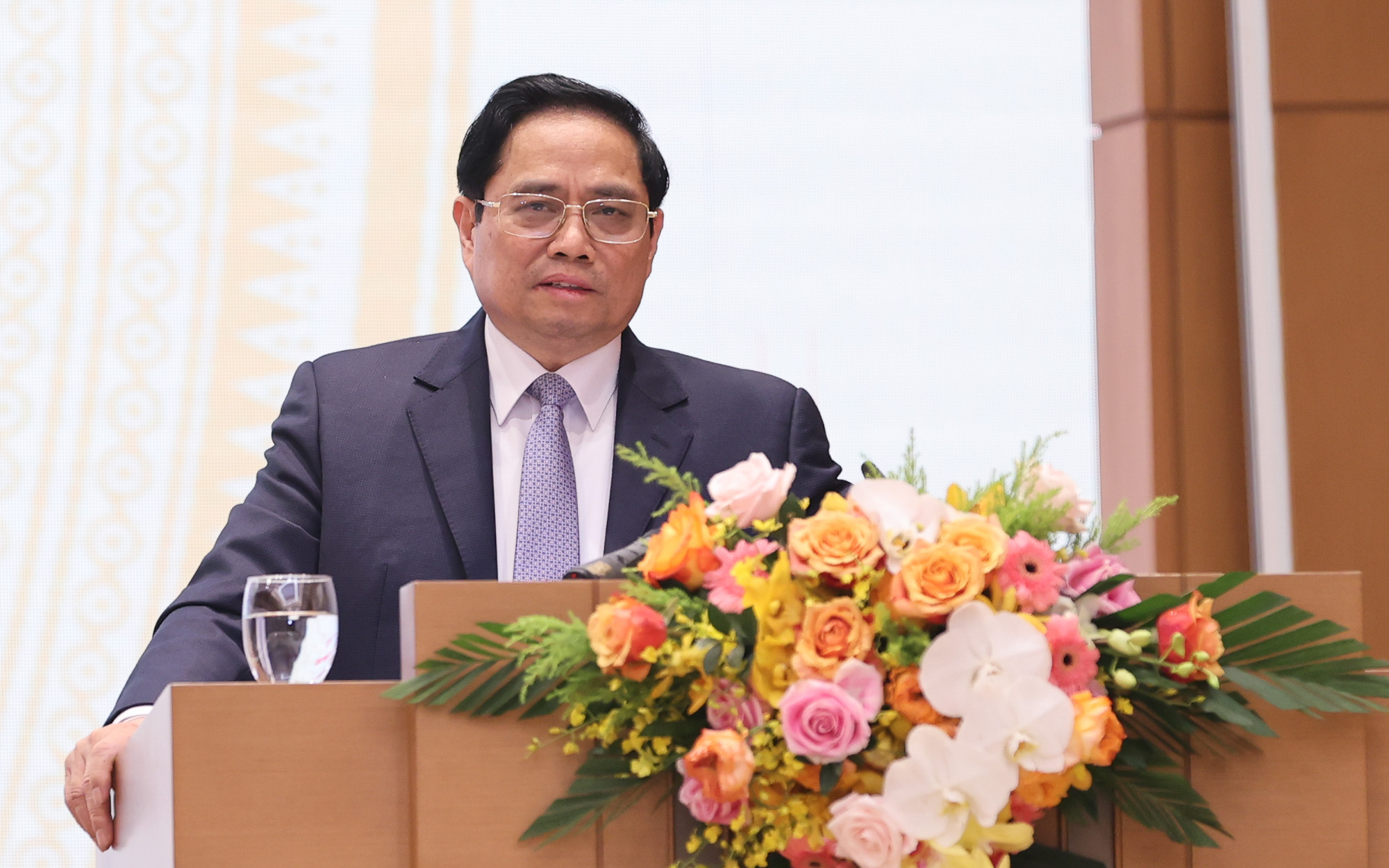 Thủ tướng Phạm Minh Chính: Chính phủ sẽ có giải pháp để đường về quê gần hơn với kiều bào