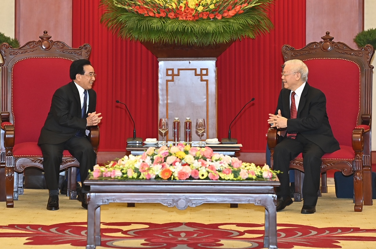 Tổng Bí thư Nguyễn Phú Trọng tiếp Thủ tướng CHDCND Lào - Ảnh 1.