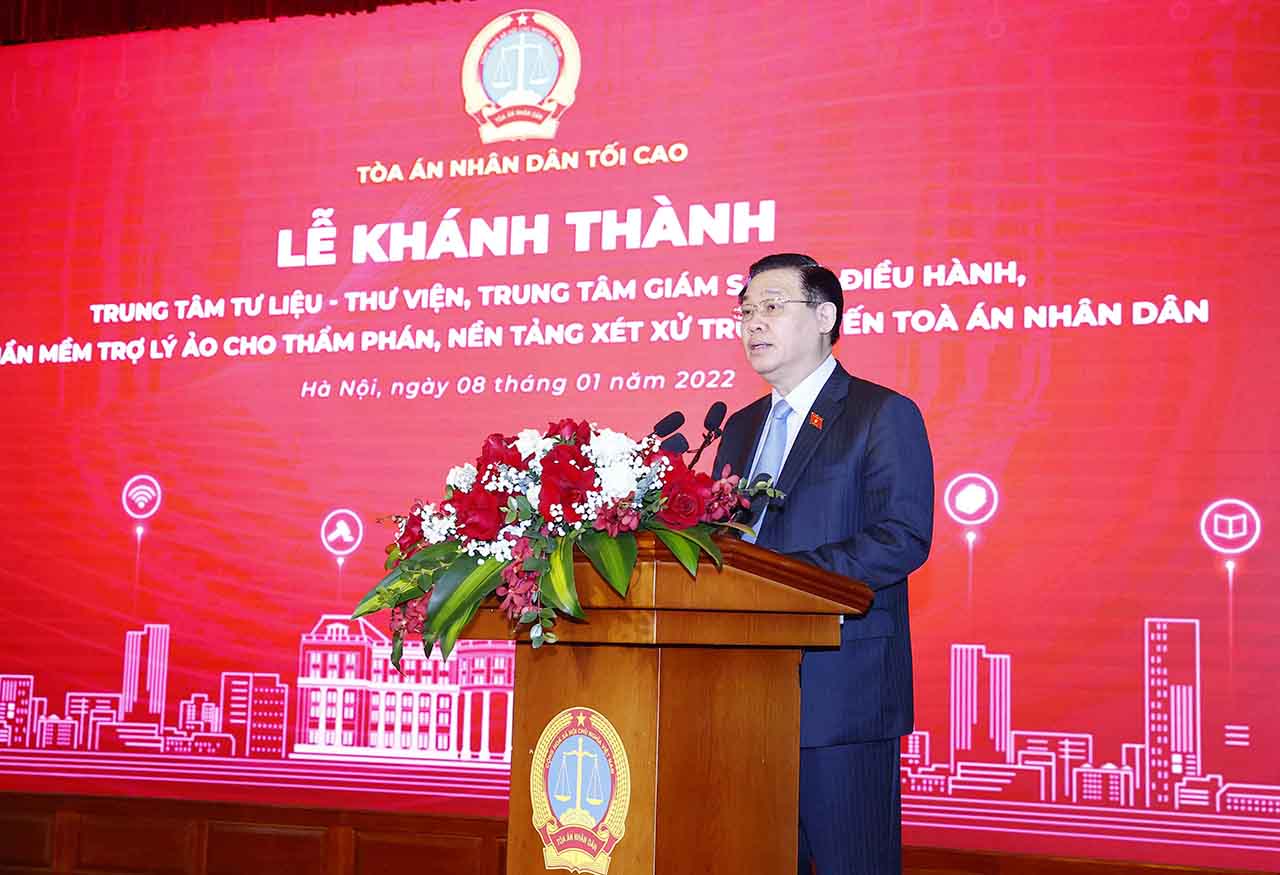 Chủ tịch Quốc hội dự lễ khởi động 4 ứng dụng CNTT trong lĩnh vực tòa án - Ảnh 1.