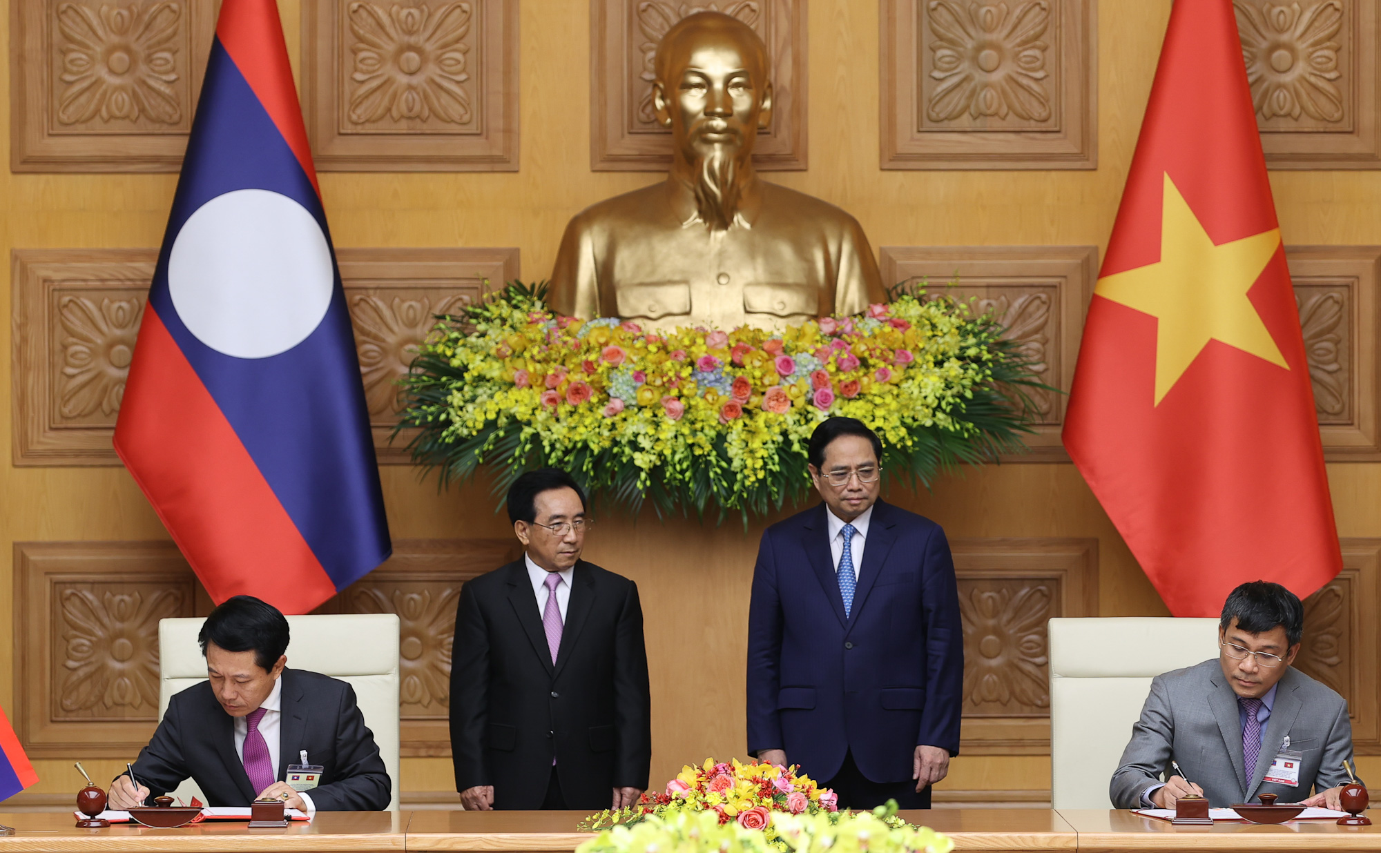 Đẩy mạnh kết nối kinh tế Việt Nam-Lào, giúp Lào có kết nối ra biển - Ảnh 7.