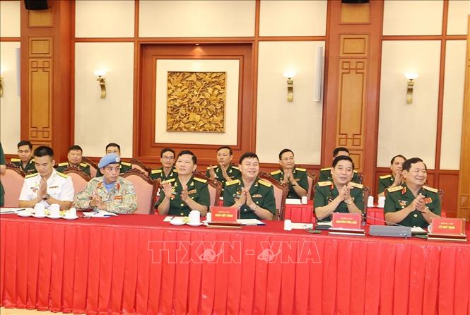 Tổng Bí thư Nguyễn Phú Trọng gặp mặt các đại biểu thanh niên Quân đội - Ảnh 4.