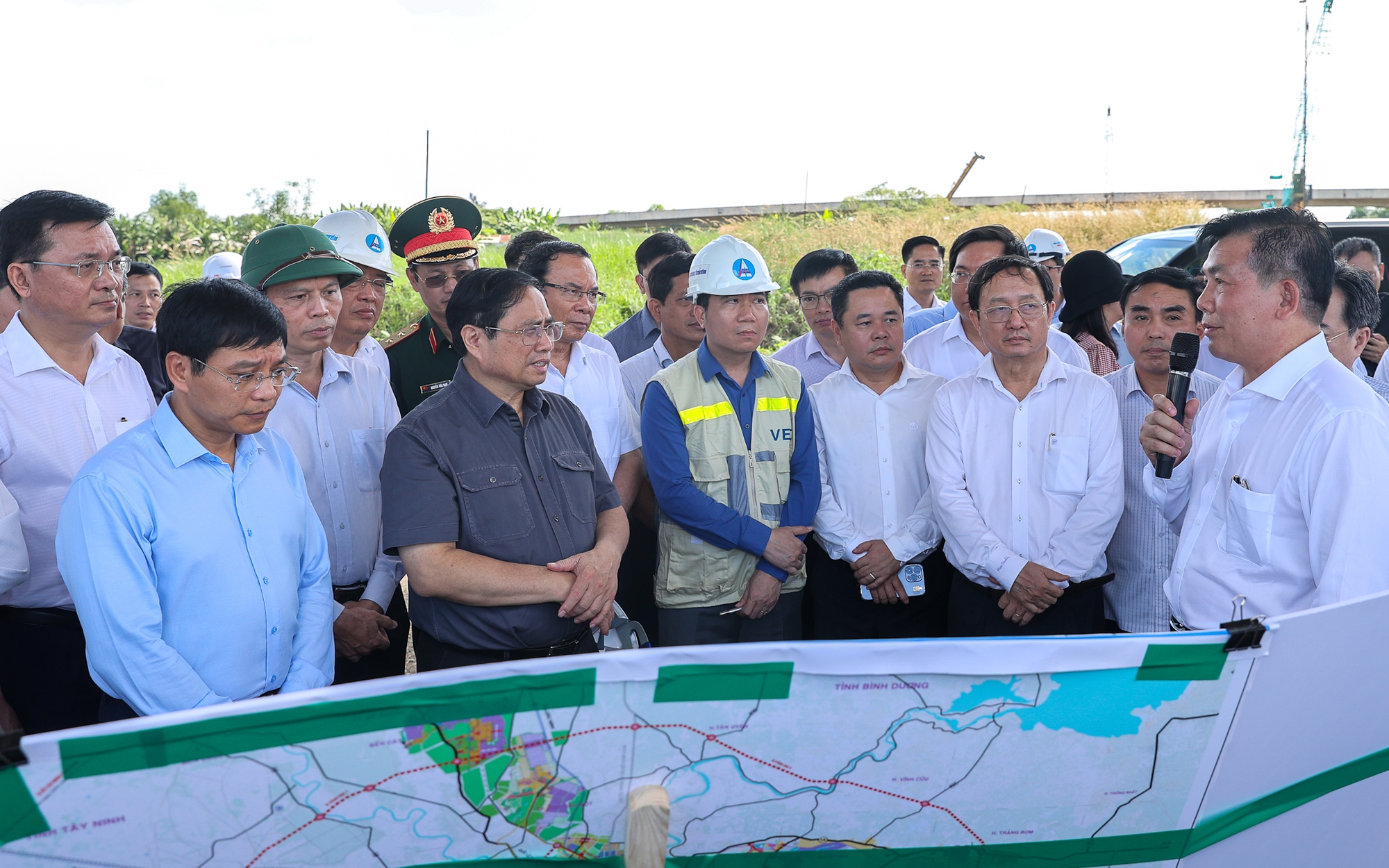 Thủ tướng kiểm tra các dự án hạ tầng quan trọng tại TPHCM