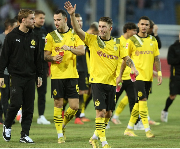 Trận thắng Borussia Dormund kỷ niệm của Đội tuyển chọn nước ta - Hình ảnh 4.