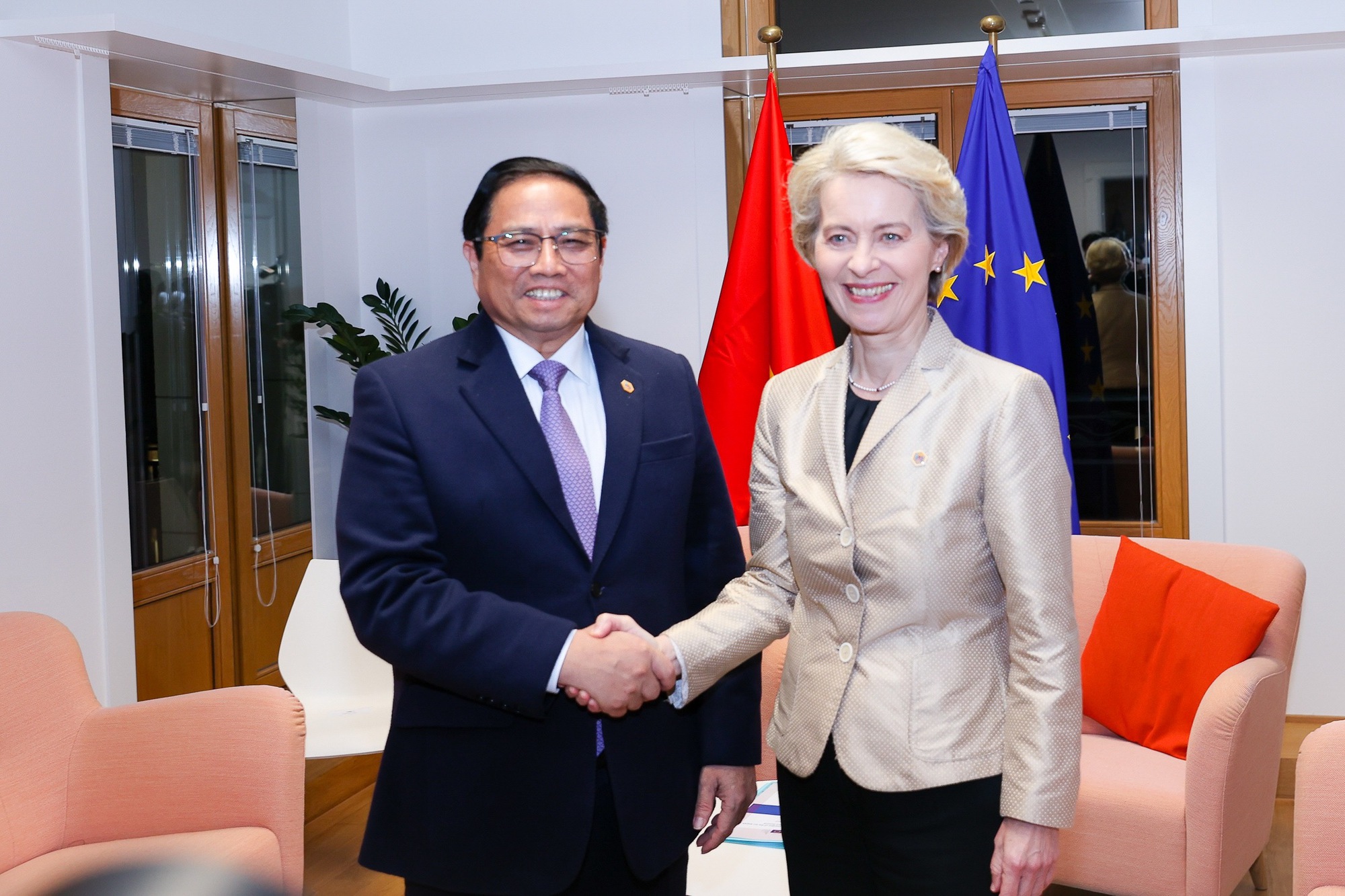 Thủ tướng gặp lãnh đạo các nước và đối tác châu Âu - Ảnh 11.