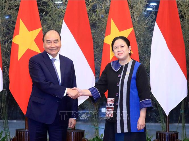Với sự kiện ASEAN Chủ tịch, Việt Nam và Indonesia đã cùng nhau thúc đẩy hợp tác và tăng cường quan hệ giữa hai quốc gia. Việc này đánh dấu một bước tiến quan trọng trong việc thúc đẩy hòa bình, văn hóa và kinh tế trong khu vực Đông Nam Á.