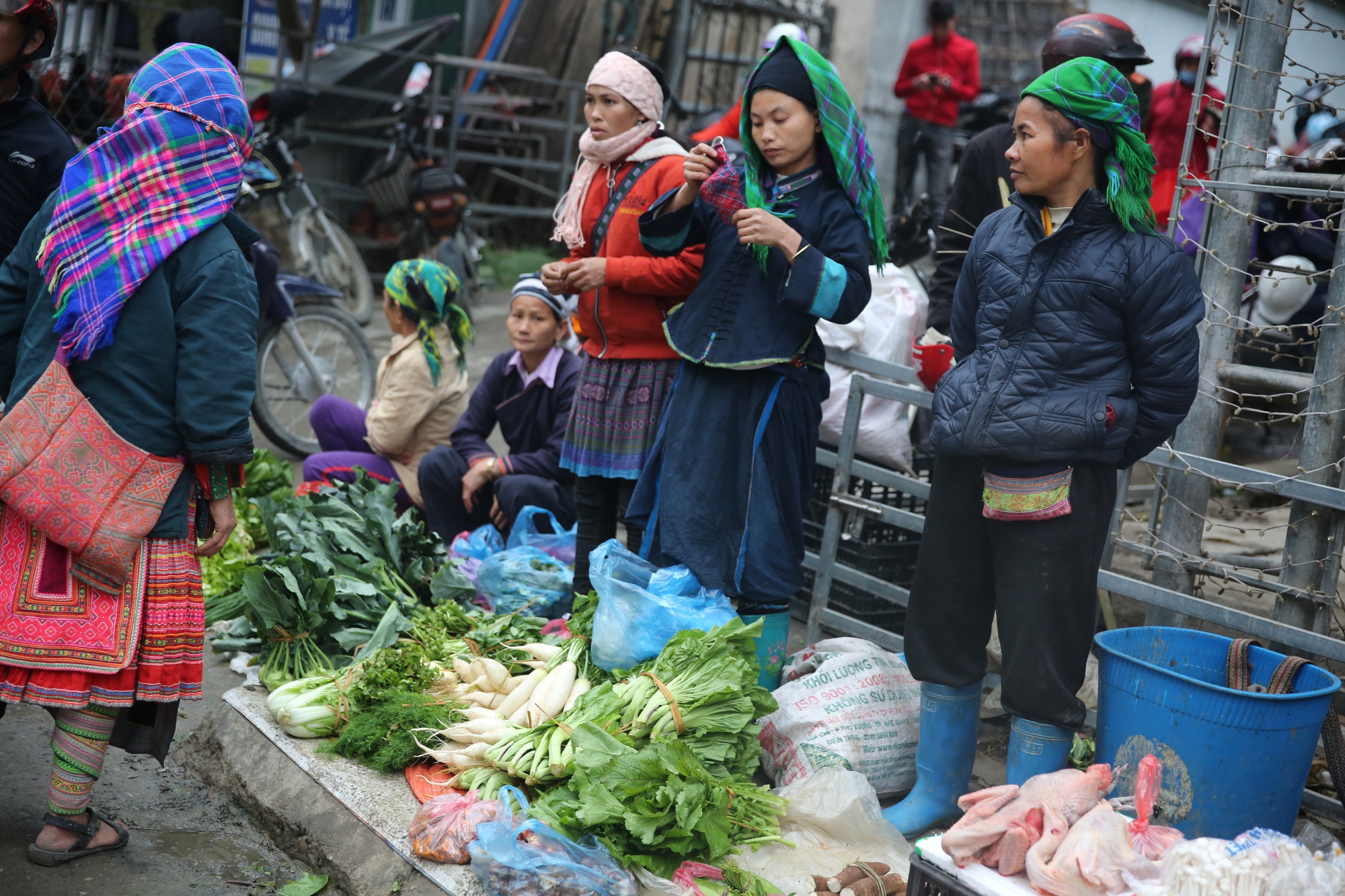 Sắc màu phiên chợ vùng cao Hoàng Su Phì - Ảnh 5.