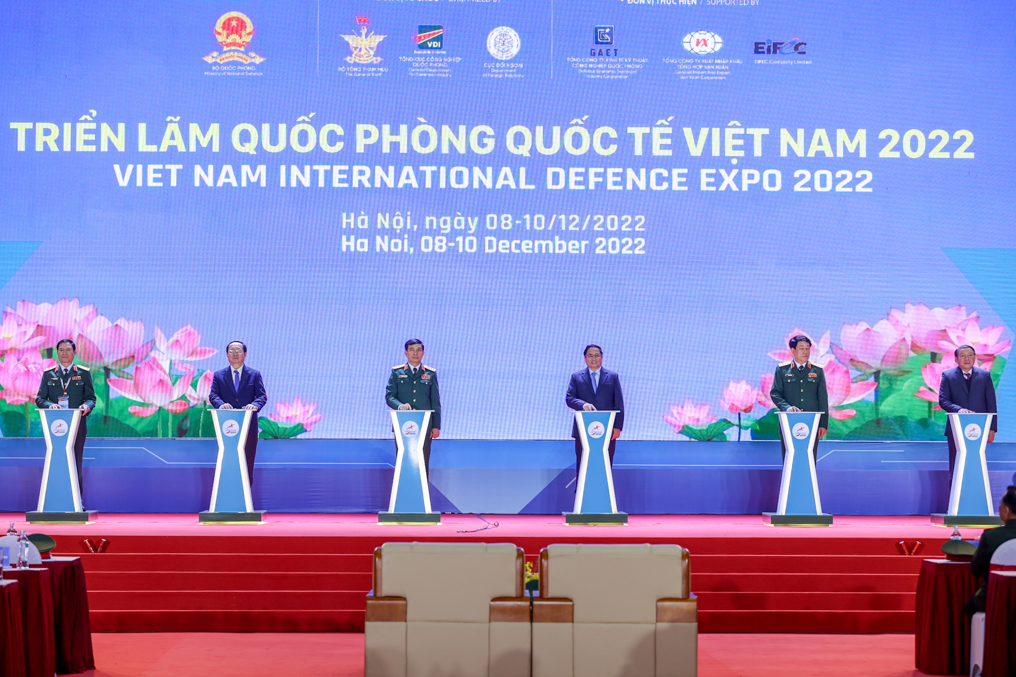 Chùm ảnh: Thủ tướng dự lễ khai mạc Triển lãm Quốc phòng quốc tế Việt Nam 2022