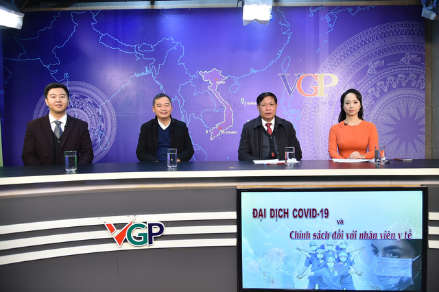 Để những 'chiến sỹ áo trắng' bền bỉ, trụ vững nơi tuyến đầu chống dịch - Ảnh 1. Để những 'chiến sỹ áo trắng' bền bỉ, trụ vững nơi tuyến đầu chống dịch - Ảnh 1.