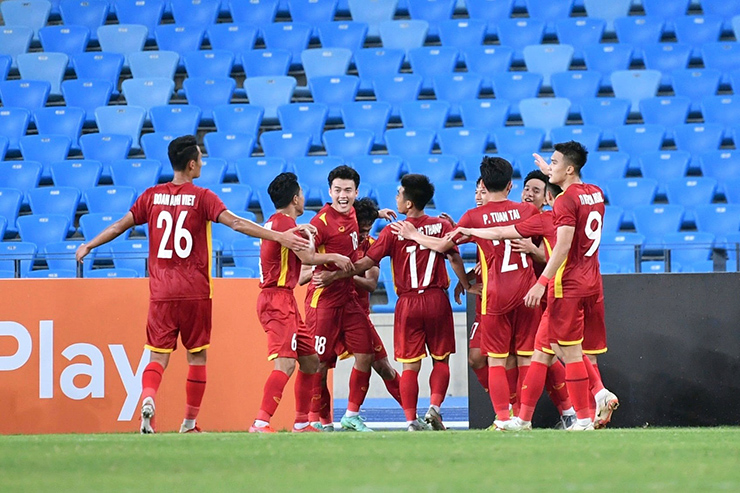 Chiến thắng U23 Việt Nam: Hãy cùng đón xem những khoảnh khắc đầy cảm xúc của trận chiến thắng kịch tính của U23 Việt Nam. Nhìn các cầu thủ tinh quái rê bóng, chuyền bóng và lập công để giành chiến thắng, chắc chắn sẽ khiến bạn cảm thấy hào hứng và tự hào về đội tuyển cờ đỏ sao vàng.