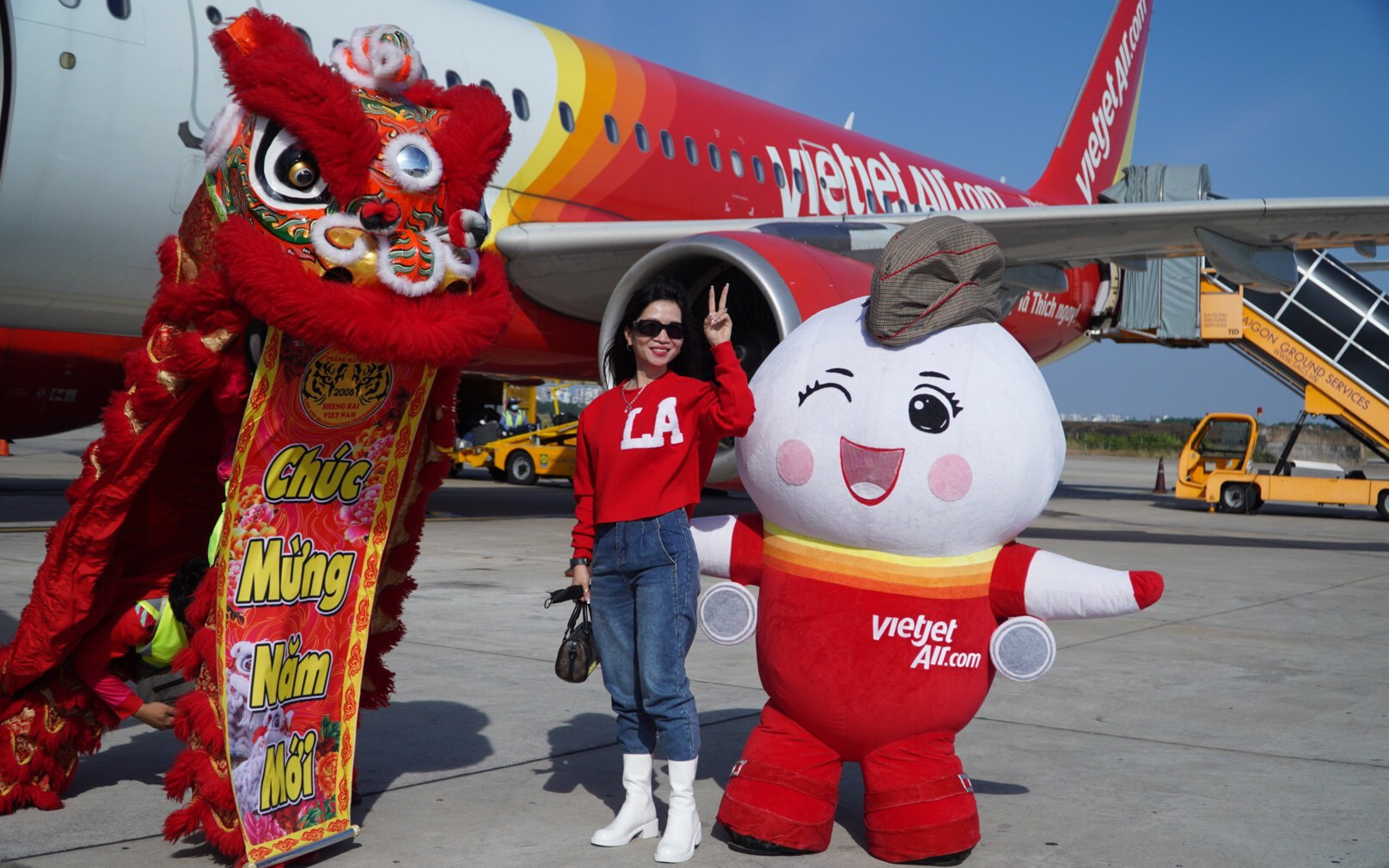 Vietjet tặng hành khách nhiều bất ngờ trên các chuyến bay đầu năm Nhâm Dần