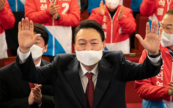 Ông Yoon Suk-yeol đắc cử Tổng thống thứ 20 của Hàn Quốc