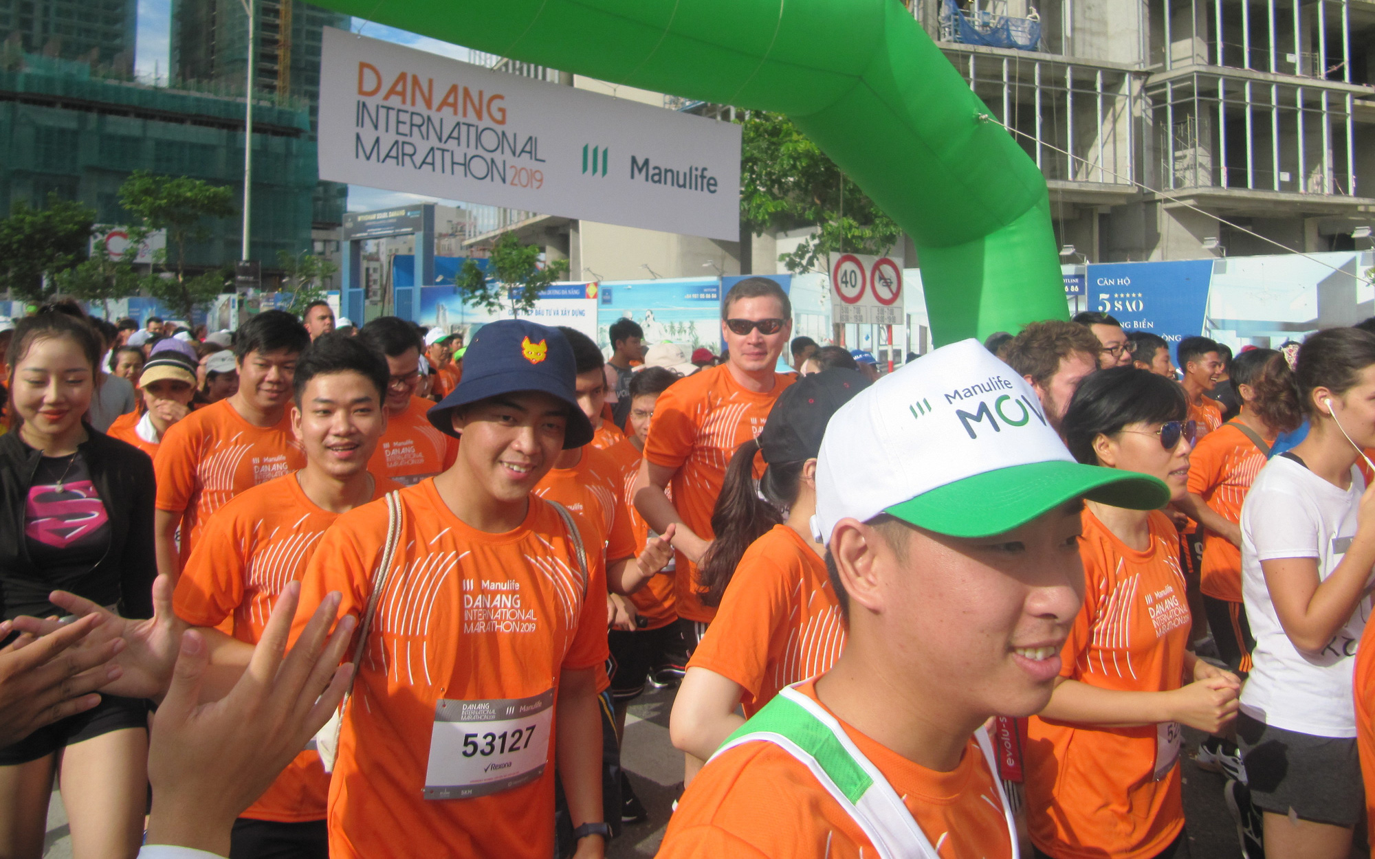 5.000 VĐV tranh tài tại cuộc thi marathon lớn nhất Việt Nam