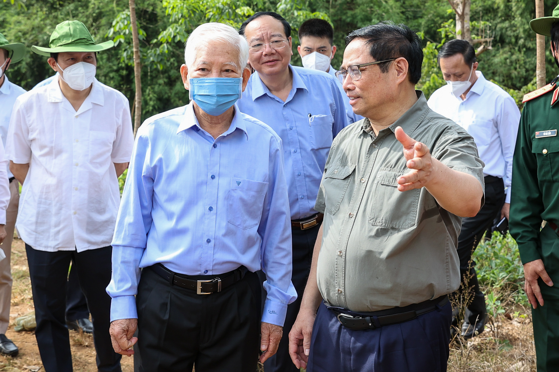 Chùm Ảnh: Thủ tướng khảo sát thực địa tại khu vực suối Mã Đà nằm giữa Bình Phước và Đồng Nai - Ảnh 6.