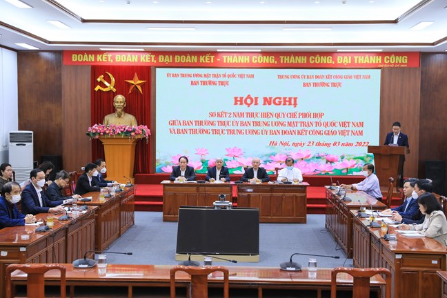 Tăng cường phối hợp giữa Uỷ ban Trung ương MTTQ Việt Nam và Ủy ban Đoàn kết Công giáo Việt Nam - Ảnh 1.
