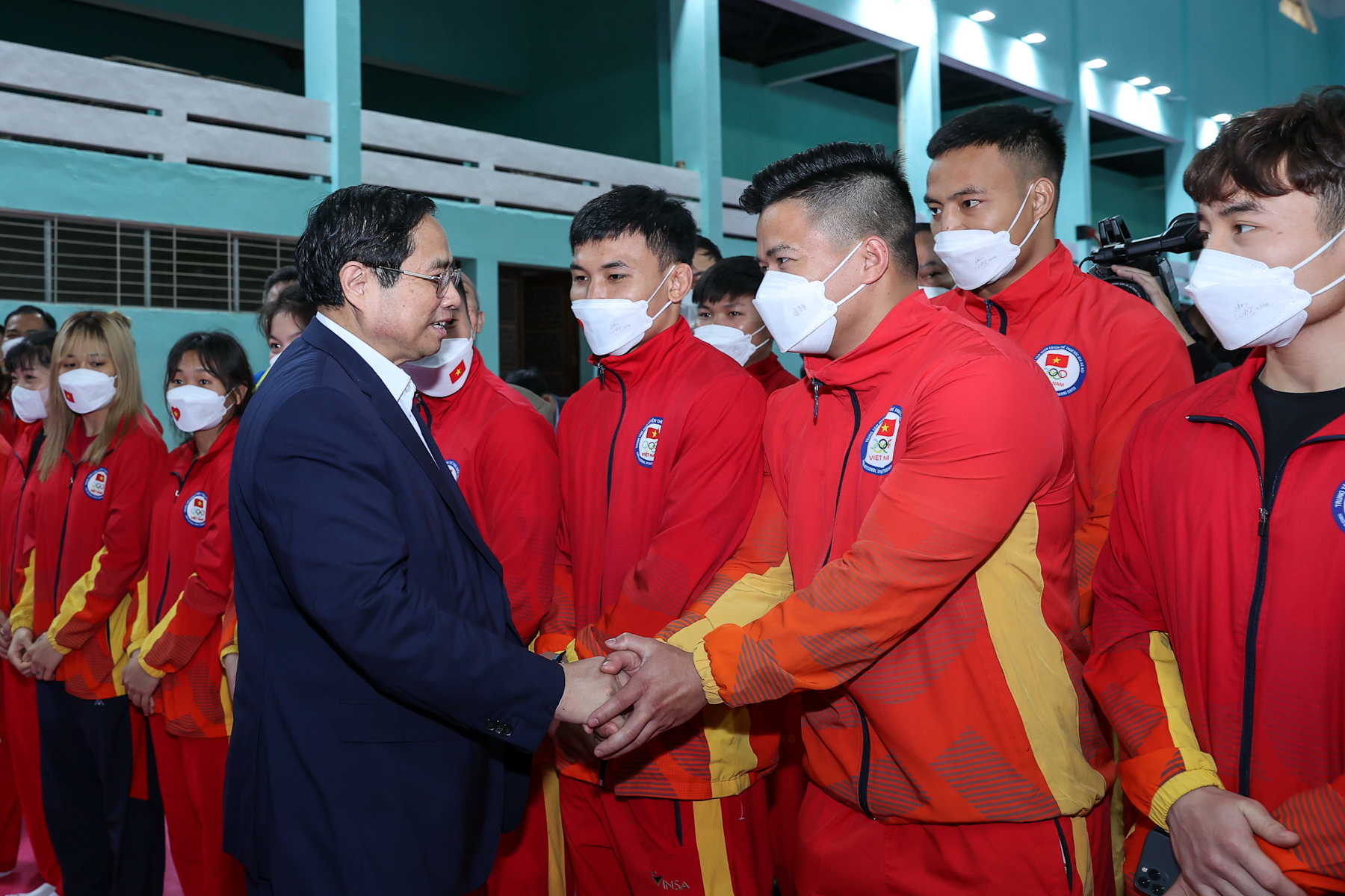 Thủ tướng động viên đoàn thể thao Việt Nam, kiểm tra công tác chuẩn bị SEA Games 31 - Ảnh 4.