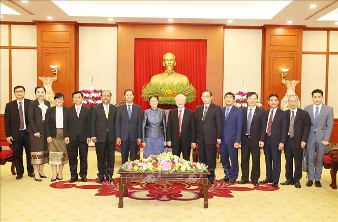 Tổng Bí thư Nguyễn Phú Trọng tiếp Ủy viên Bộ Chính trị, Phó Chủ tịch nước Lào - Ảnh 2.