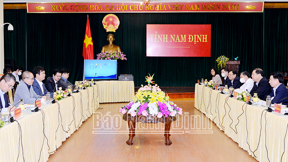 Tập đoàn FPT tìm hiểu cơ hội hợp tác, đầu tư tại tỉnh Nam Định - Ảnh 1.