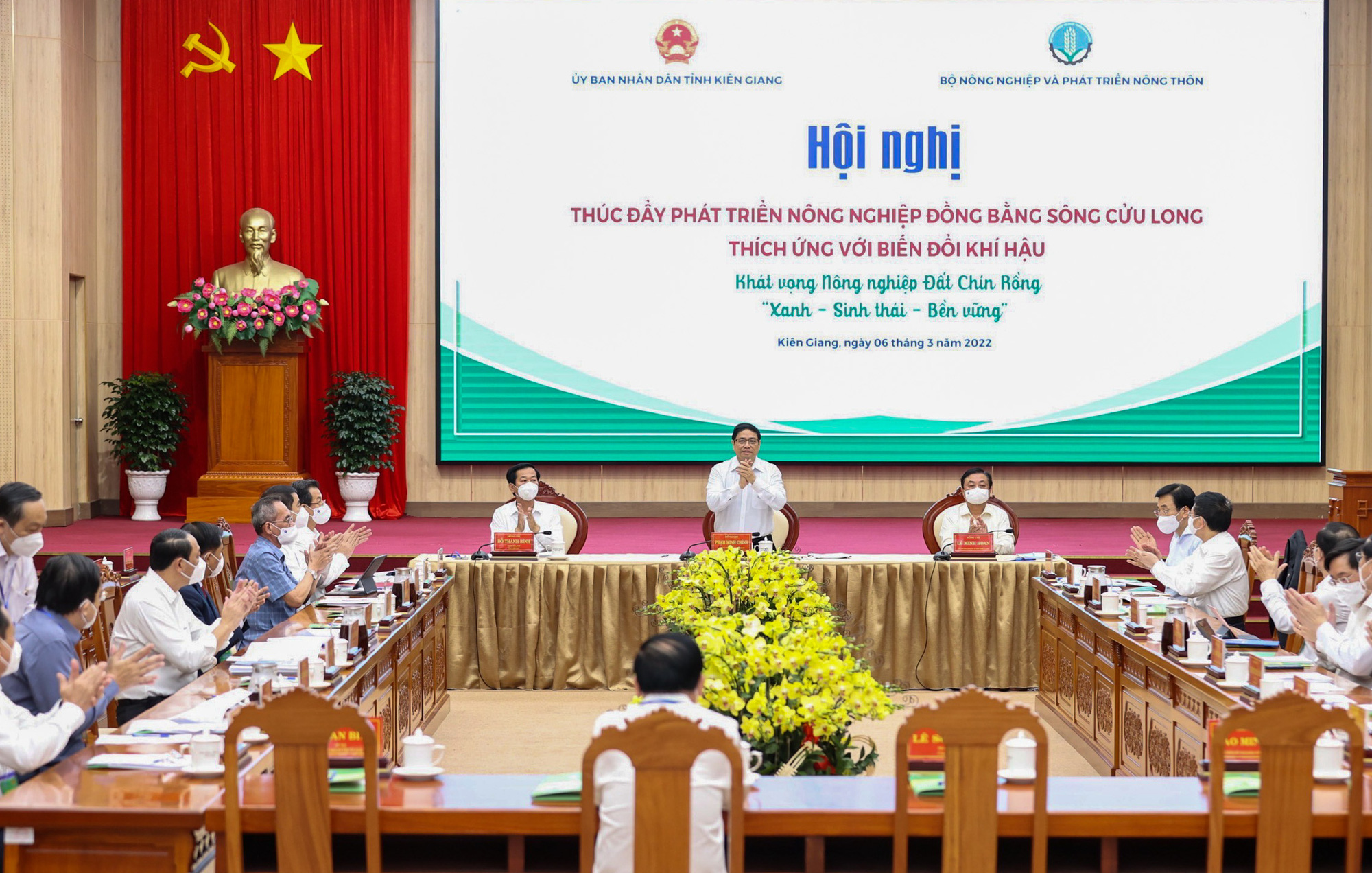 Sáng ngày 6/3, tại Kiên Giang, Thủ tướng Chính phủ Phạm Minh Chính chủ trì Hội nghị thúc đẩy phát triển nông nghiệp bền vững vùng đồng bằng sông Cửu Long chủ động thích ứng biến đổi khí hậu.