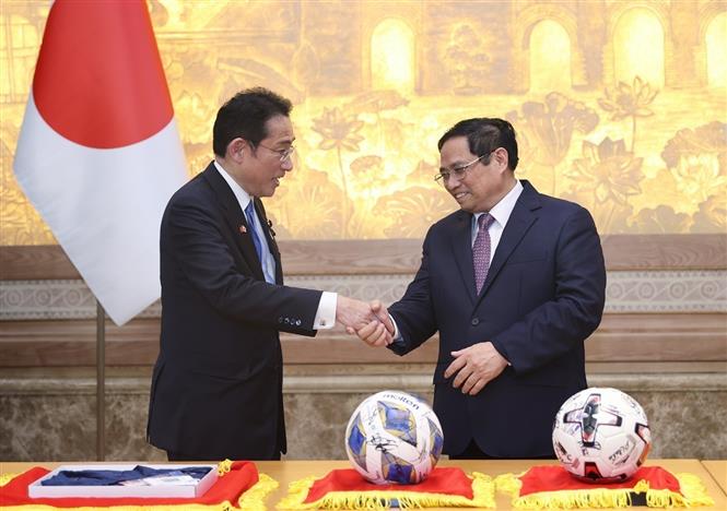 Thủ tướng Nhật Bản Kishida Fumio thăm Việt Nam: 'Chân thành, Tình cảm, Tin cậy' - Ảnh 4.