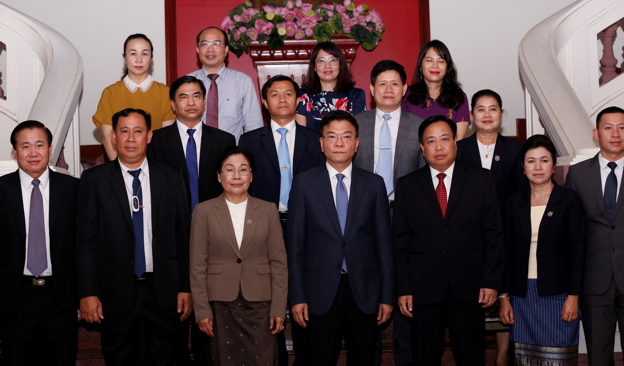 Bộ trưởng Bộ Tư pháp tiếp Chánh án TANDTC Lào   - Ảnh 3.