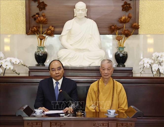Chủ tịch nước chúc mừng chức sắc Giáo hội Phật giáo Việt Nam tại TPHCM - Ảnh 1.