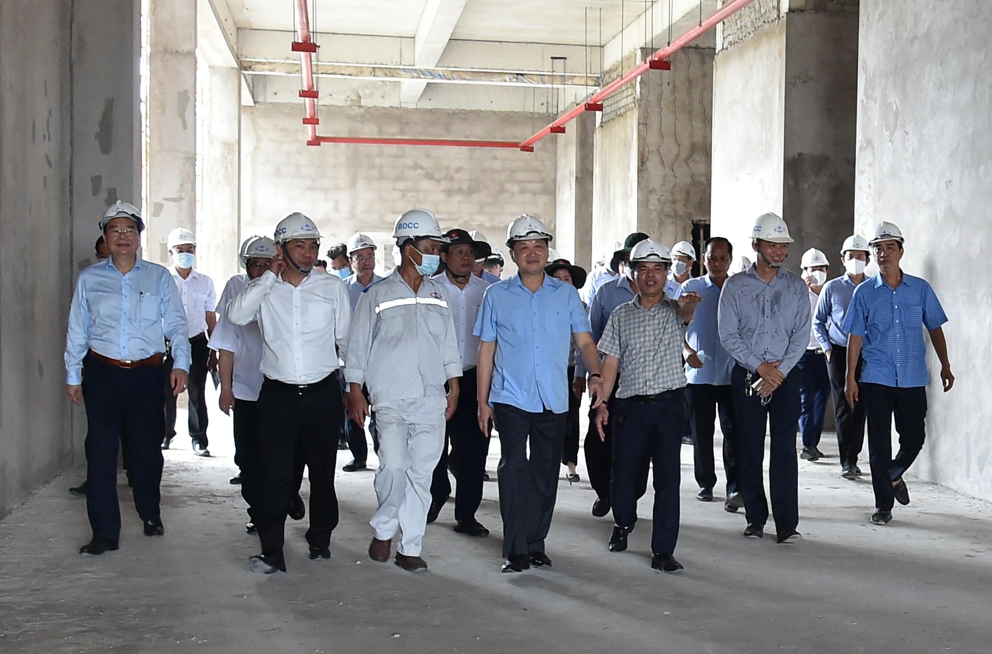 Bệnh viện Ung bướu Cần Thơ hoàn thành sớm ngày nào bà con được hưởng lợi ngày đó - Ảnh 2. Bệnh viện Ung bướu Cần Thơ hoàn thành sớm ngày nào bà con được hưởng lợi ngày đó - Ảnh 2.