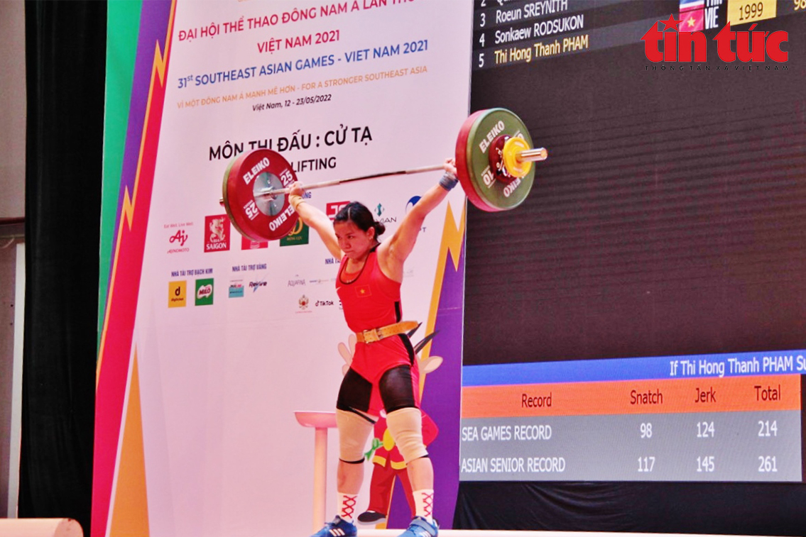 Đô cử Phạm Thị Hồng Thanh thiết lập  ba kỷ lục SEA Games mới - Ảnh 1.