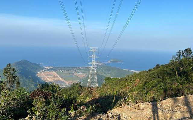 Đóng điện đường dây 500kV mạch 3 đoạn Quảng Trạch - Dốc Sỏi - Ảnh 1. Đóng điện đường dây 500kV mạch 3 đoạn Quảng Trạch - Dốc Sỏi - Ảnh 1.