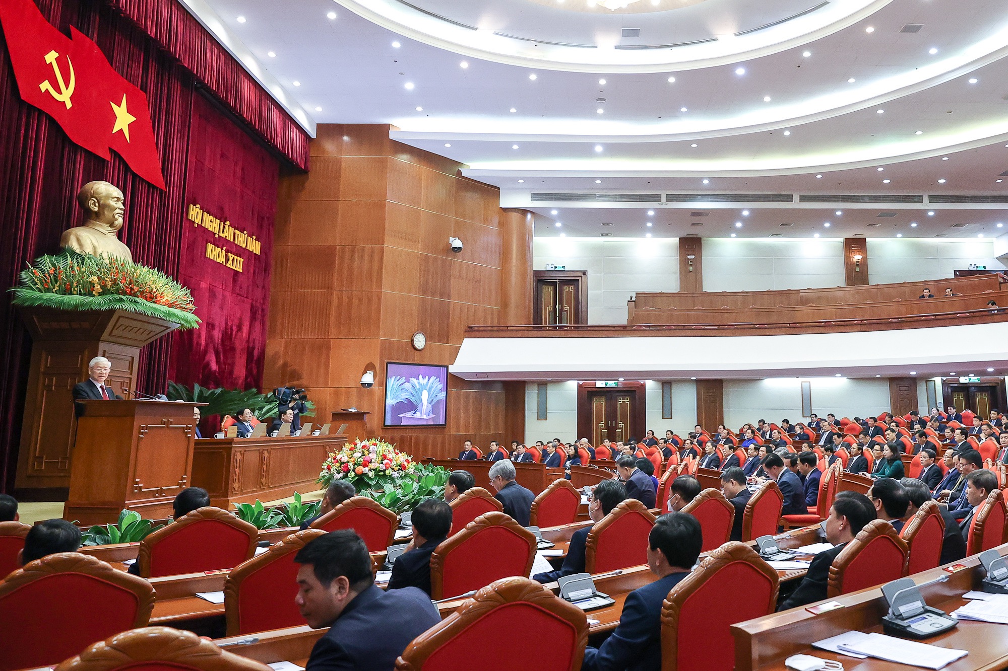 Tổng Bí thư Nguyễn Phú Trọng đề nghị Trung ương tập trung làm rõ: Vì sao nguồn lực đất đai chưa được phát huy đầy đủ để trở thành nội lực quan trọng phục vụ phát triển kinh tế-xã hội
