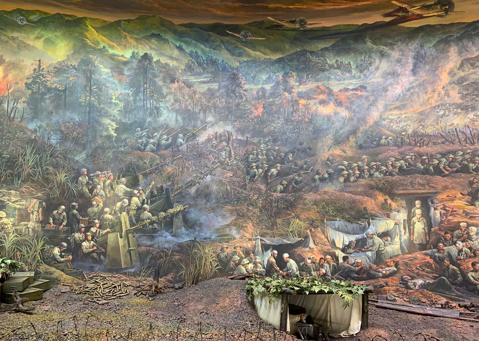 Ấn tượng tranh panorama tái hiện Chiến thắng Điện Biên - Ảnh 6.