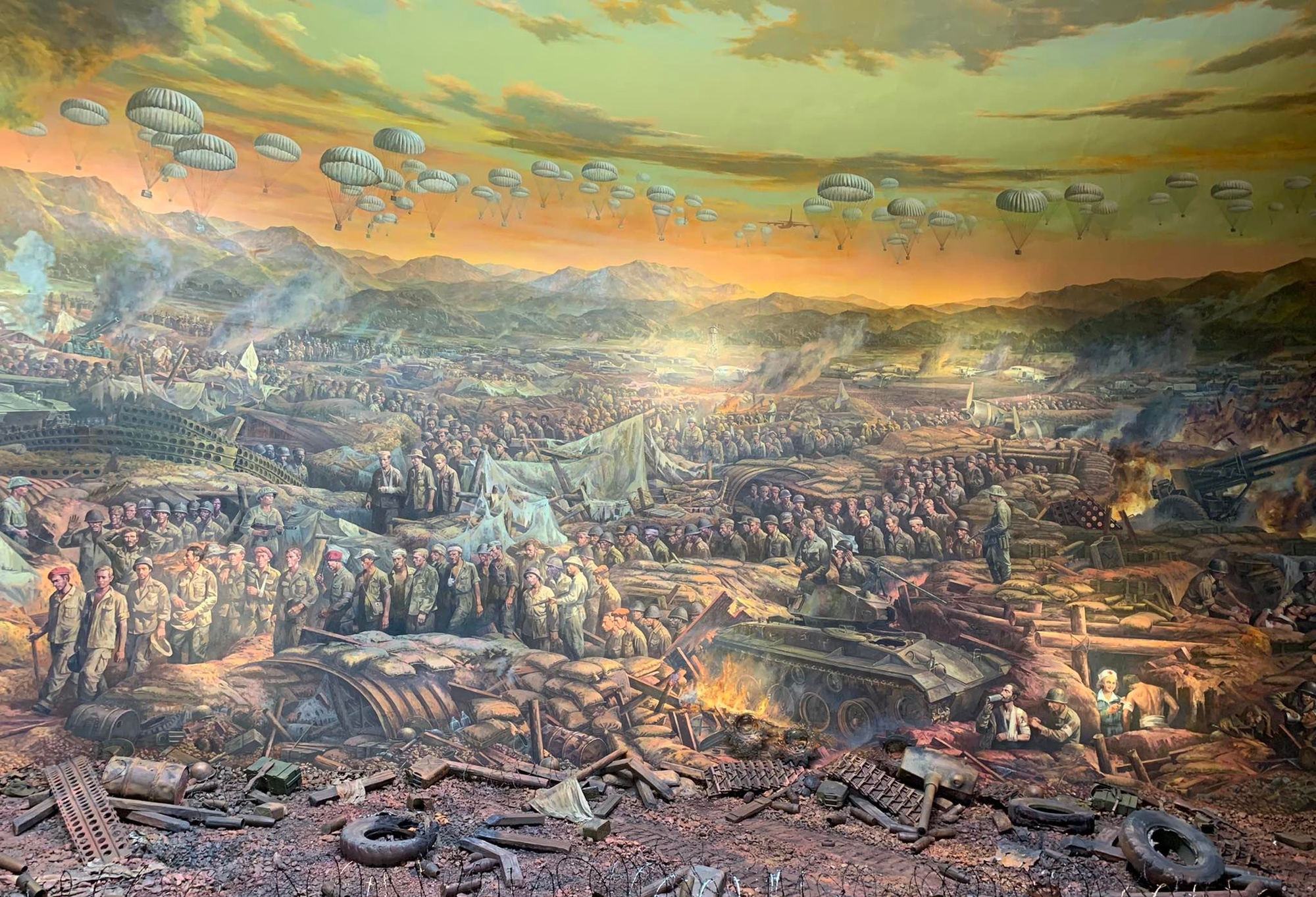 Ấn tượng tranh panorama tái hiện Chiến thắng Điện Biên - Ảnh 11.