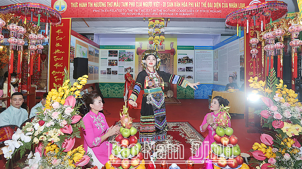 Nam Định giới thiệu di sản văn hóa, đặc sản ẩm thực tại 'Thánh địa' Thiên Trường - Ảnh 1.