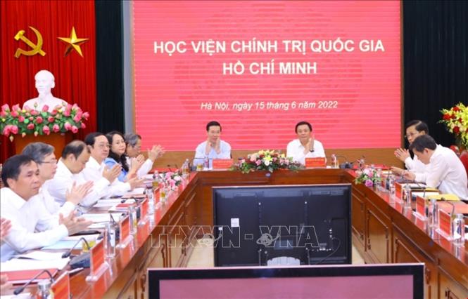 Học viện Chính trị Quốc gia Hồ Chí Minh phải giữ một vị trí rất thiêng liêng trong tâm tưởng, trong suy nghĩ của đội ngũ cán bộ - Ảnh 2.