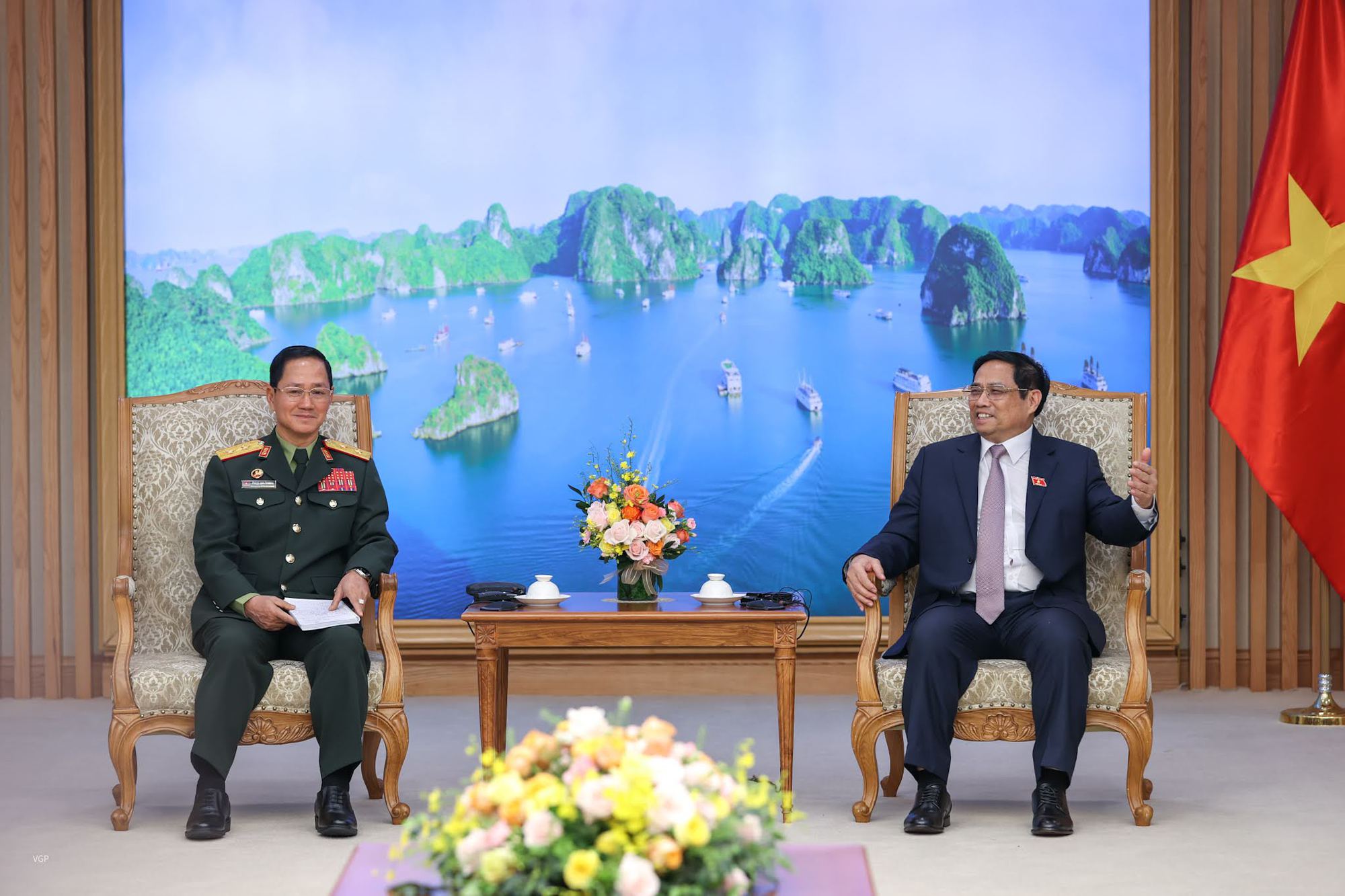 Thủ tướng Phạm Minh Chính tiếp Tổng Tham mưu trưởng QĐND Lào - Ảnh 1.