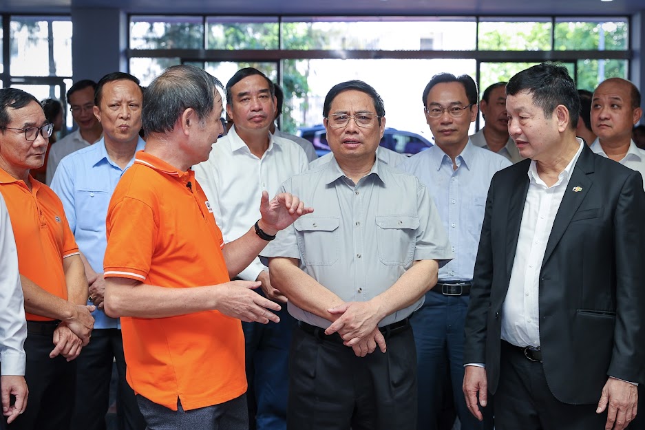 Thủ tướng khảo sát một số nhà máy, dự án công nghệ tại Đà Nẵng - Ảnh 1.