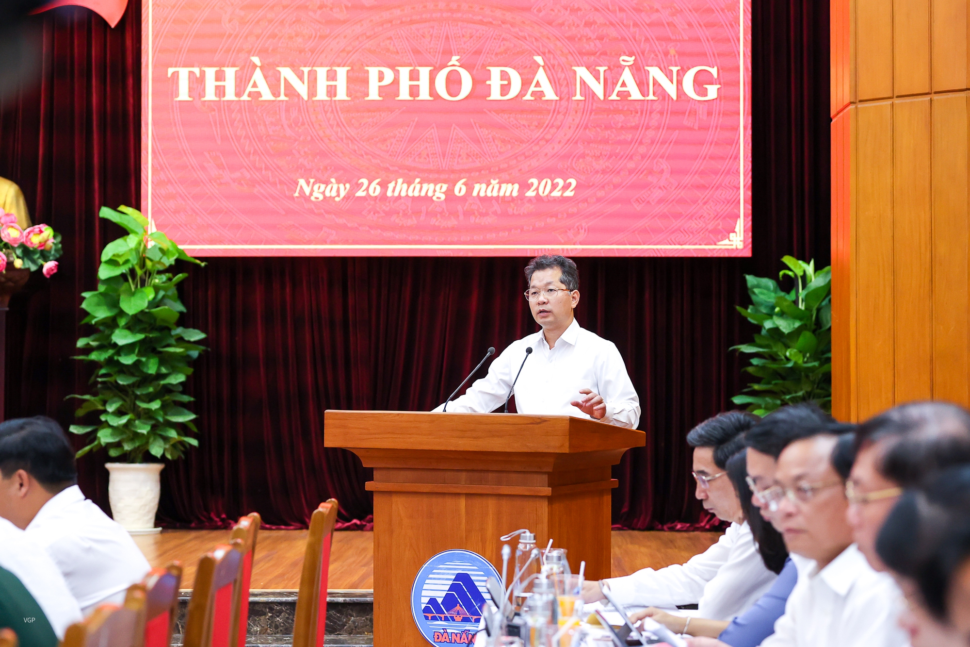 Thủ tướng Phạm Minh Chính làm việc với Ban Thường vụ Thành ủy Đà Nẵng - Ảnh 2.