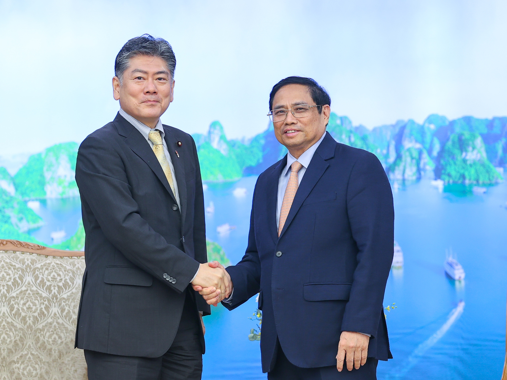 Bộ trưởng Tư pháp Nhật Bản đánh giá cao đường lối 'độc lập, tự chủ' của Việt Nam - Ảnh 1.