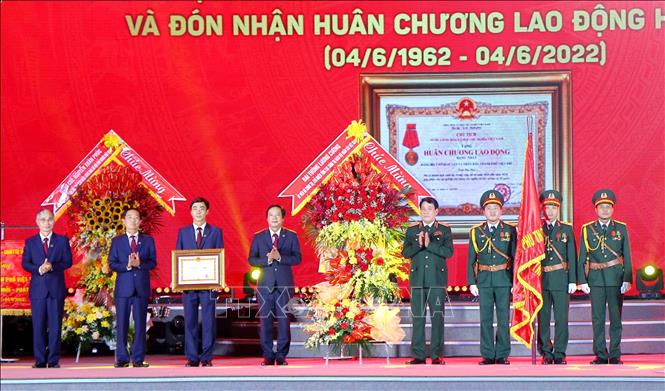 Thường trực Ban Bí thư Võ Văn Thưởng dự Lễ kỷ niệm 60 năm thành lập TP. Việt Trì - Ảnh 3.