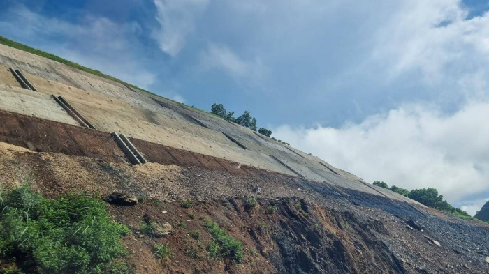 Cao tốc Mai Sơn-QL45: Nhà thầu tiếp tục tăng ca để đáp ứng tiến độ - Ảnh 4. Cao tốc Mai Sơn-QL45: Nhà thầu tiếp tục tăng ca để đáp ứng tiến độ - Ảnh 4.