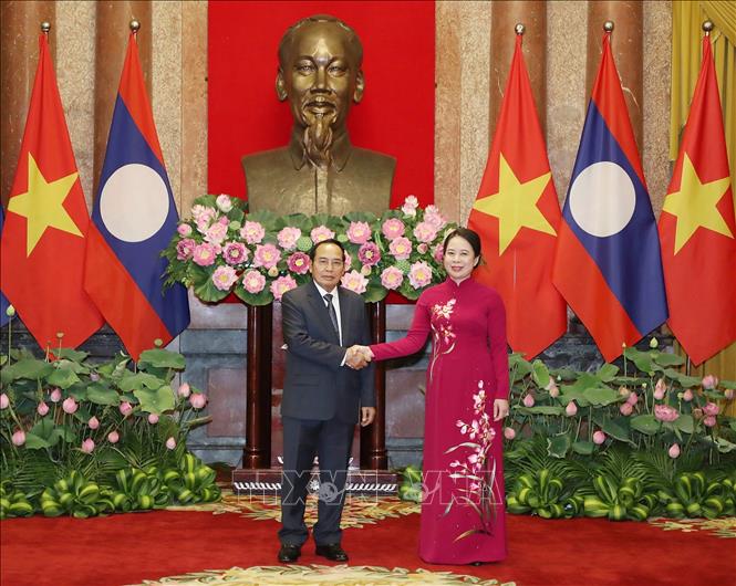 Phó Chủ tịch nước Võ Thị Ánh Xuân hội đàm với Phó Chủ tịch nước Lào Bounthong Chitmany - Ảnh 2.