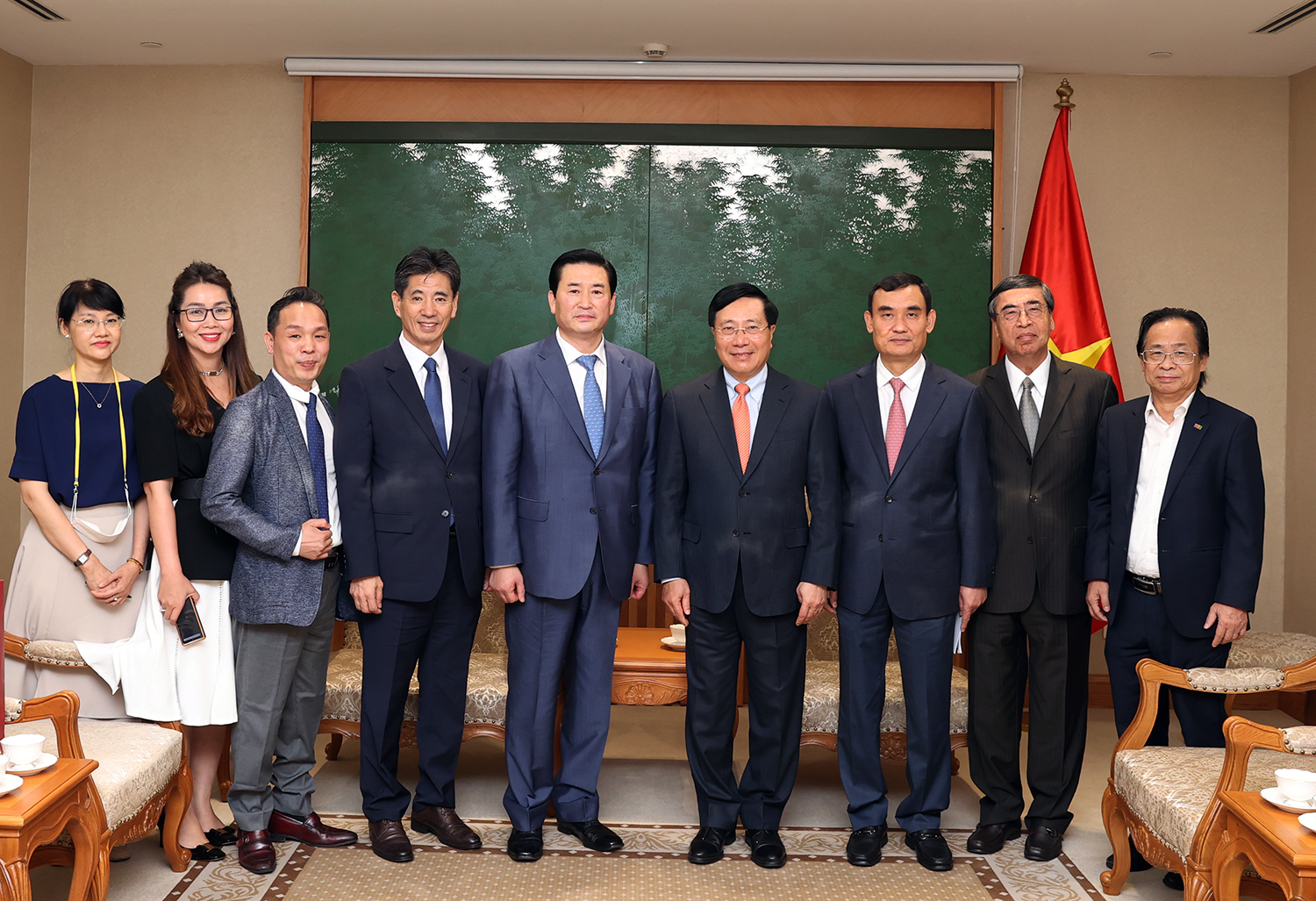 Phó Thủ tướng Thường trực tiếp Chủ tịch Hiệp hội Kinh tế, Văn hóa Hàn-Việt - Ảnh 2.