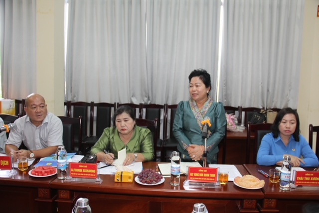 Đoàn đại biểu Công đoàn Lào thăm, làm việc với Công đoàn TKV - Ảnh 1.