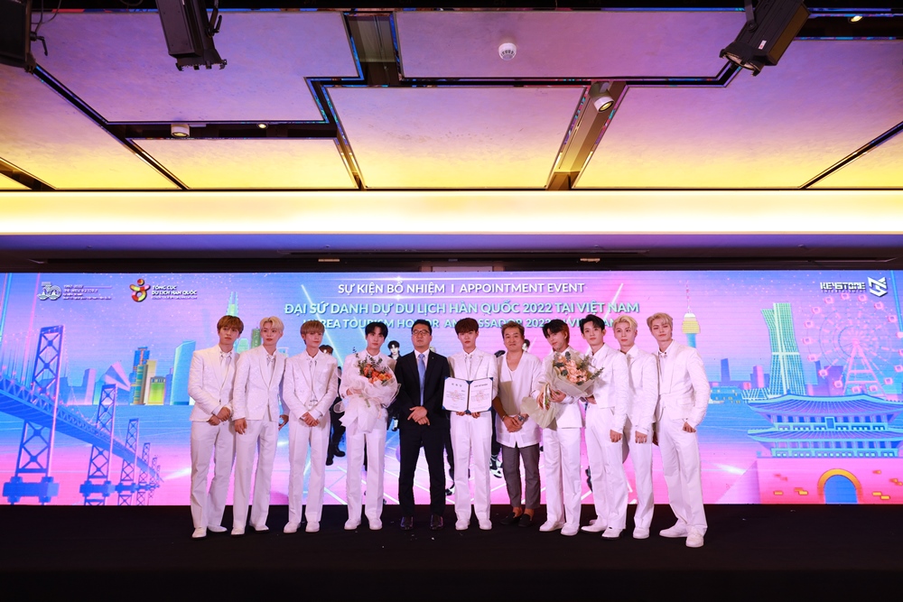 Bổ nhiệm "Đại sứ danh dự du lịch Hàn Quốc tại Việt Nam" - Ảnh 1. Bổ nhiệm "Đại sứ danh dự du lịch Hàn Quốc tại Việt Nam" - Ảnh 1.