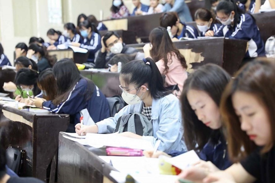 Tuyển sinh sư phạm 2025: Lọc người bằng năng lực, giữ người bằng lý tưởng- Ảnh 1.