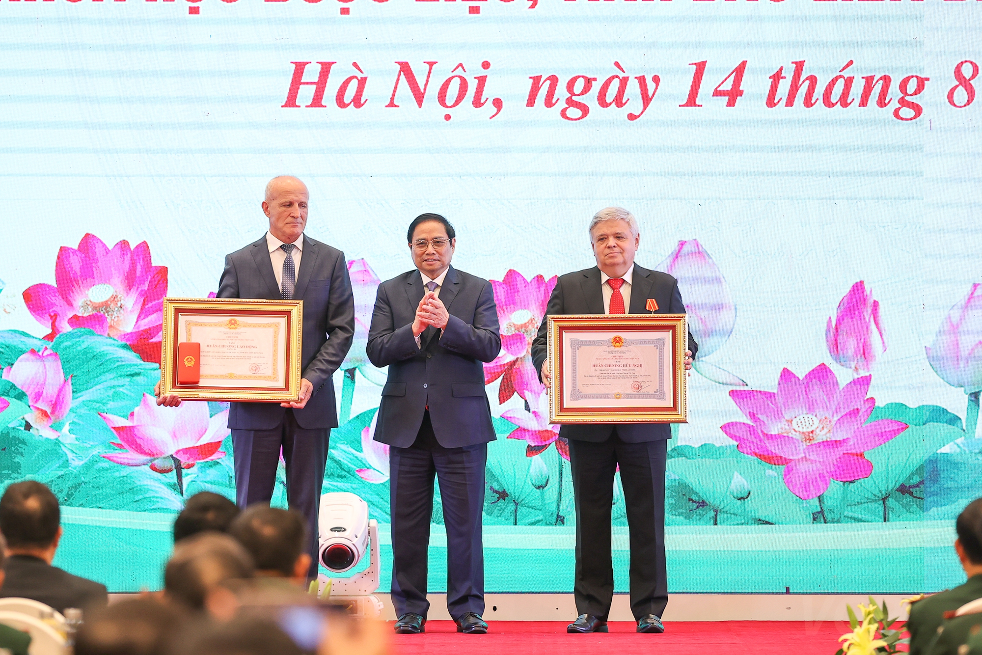 Thủ tướng Phạm Minh Chính: Giữ gìn lâu dài, bảo vệ tuyệt đối an toàn thi hài Chủ tịch Hồ Chí Minh - Ảnh 6.