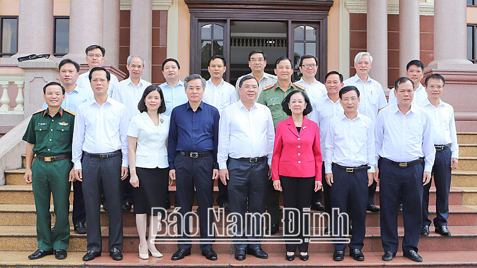 Đoàn kiểm tra của Bộ Chính trị làm việc với Ban Thường vụ Tỉnh ủy Nam Định - Ảnh 3.
