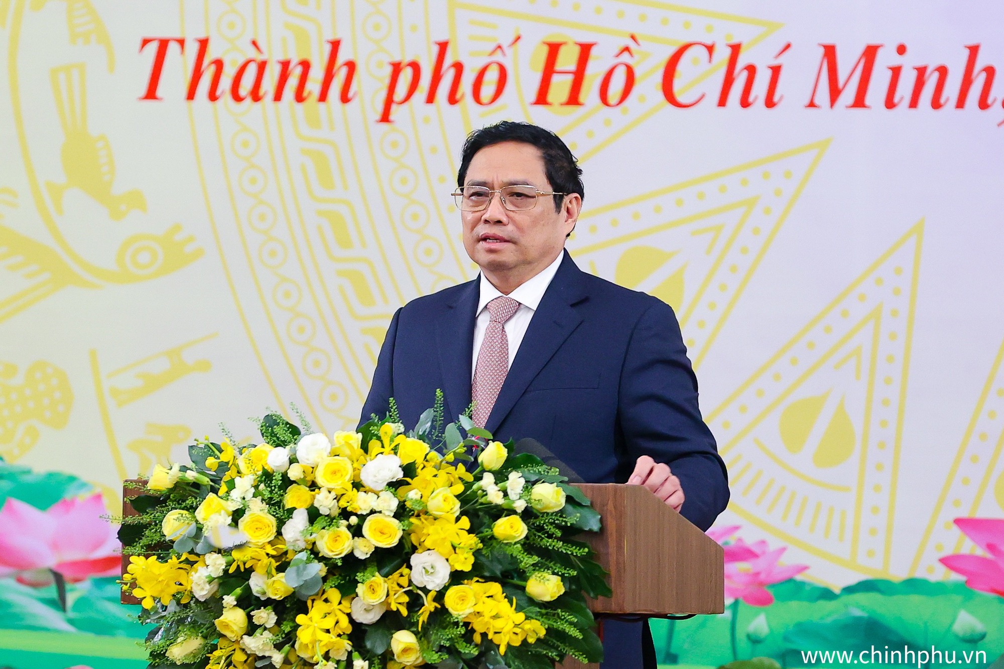 Thủ tướng: Các tôn giáo luôn đồng hành cùng dân tộc, cùng đất nước trong khó khăn và thuận lợi, góp phần tạo nên bản lĩnh, bản sắc và sức mạnh Việt Nam - Ảnh 6.