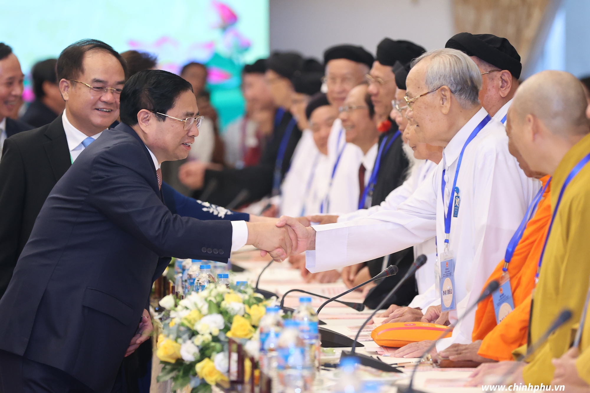 Thủ tướng Chính phủ biểu dương các tổ chức tôn giáo có đóng góp trong các sự nghiệp xây dựng và bảo vệ Tổ quốc - Ảnh 2.